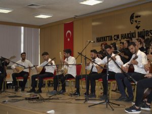 Neşet Ertaş Türkülerinin Söylendiği Konsere İlgi