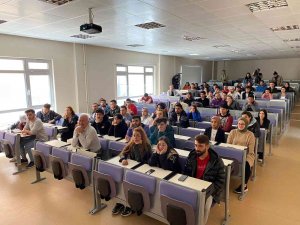 İ̇letişim Ve Reklam Sektörünü Öğrencilerle Buluşturan Festival