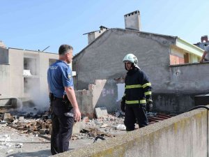 Çatı Yangını Korkuttu