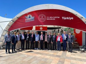 Milli Eğitim Bakanı Özer, Teknofest’te Meb’in Standını Ziyaret Etti