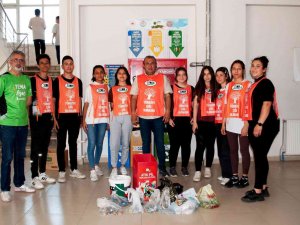 Milas’ta Öğrenciler Topladıkları Atık Pilleri Teslim Etti