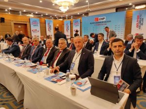 Başkan Atabay, Erciş’te Esnafla Buluştu