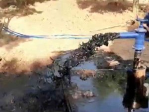 Su Kuyusunda Akan Siyah Yanıcı Sıvı İncelemeye Alındı