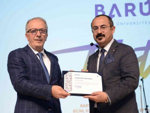 İ̇letişim Uzmanı İ̇smail Yolcu, 4 İlden Öğrencilerle Barü’de Bir Araya Geldi