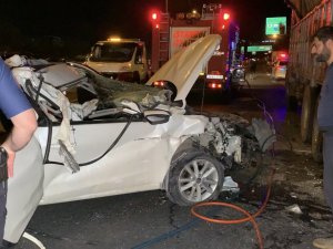 Tem Otoyolu’nda Feci Kaza:1 Ölü, 1 Yaralı