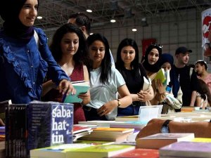 Gaziantep Kitap Fuarı’nda 3 Milyon Kitap Görücüye Çıktı
