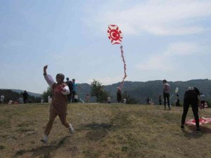 Uçurtmalar Organ Bağışına Dikkat Çekmek İçin Uçtu