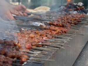 Festivalde 1 Ton Kuzu Ciğeri Tüketildi