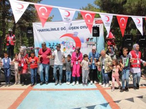Elazığ’da ’Hayalimle Dönüşen Oyuncak Projesi’nde Dereceye Girenler Ödüllendirildi