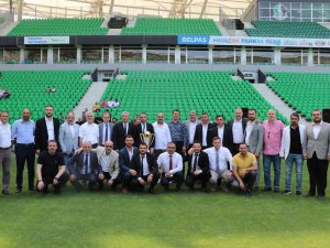 Sakaryaspor’da Tek Aday Olan Cumhur Genç, Yeniden Başkan Seçildi