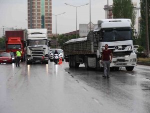 Eskişehir’de Sağanak Yağışta Aynı Anda Üç Kaza