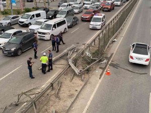 Çekmeköy Şile Otoyolunda Kaza: 1’i Ağır 3 Yaralı