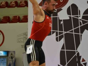 Ferdi Hardal Bronz Madalya Kazandı