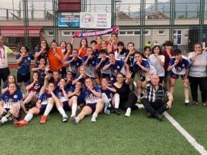 Düzce Kadın Futbol Takımı 2. Lig’e Yükseldi