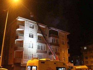 Iğdır’da Gecenin Karanlığını Alevler Aydınlattı