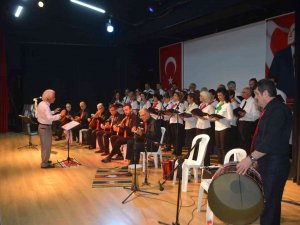 Ayvalık’ta "Türkülerle Türkiye’m Bahar Konseri" Coşturdu