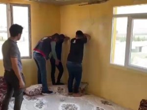’Sahte Polis Ve Savcı’ Şebekesini İ̇zmir Polisi Çökertti