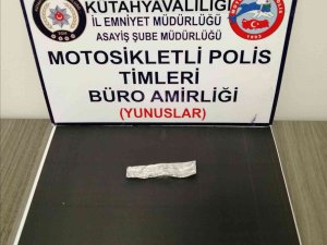 Kütahya’da Şüpheli Şahsın Üzerinde Uyuşturucu Bulundu