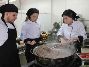 Üniversiteli Aşçıların İş Kaygısı Yok: “Okul Biter Bitmez İş Hazır”