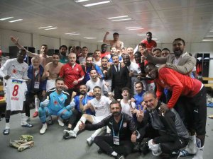 Sivasspor’da Rıza Çalımbay Ve 6 Futbolcunun Sözleşmesi Sona Eriyor