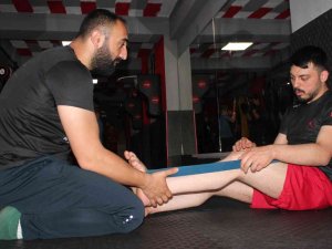 Engelini Sporla Aşan Genç Hayata Tutundu