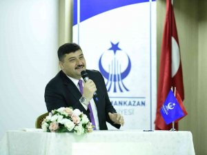 Öğretmen Başkan Gençlerle Buluşmaya Devam Ediyor