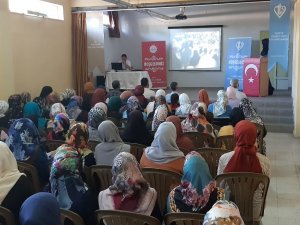 Köyceğiz’de “Dijital Dünyada Değerleriyle Aile Olmak” Konulu Konferans Düzenlendi