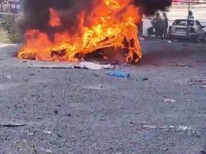 Merter’de Bir İş Merkezinin Bahçesinde Bulunan Kulübe Alev Alev Yandı