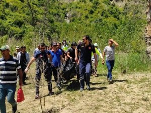 Serinlemek İçin Girdiği Barajda Boğuldu Kardeşi Kurtarıldı