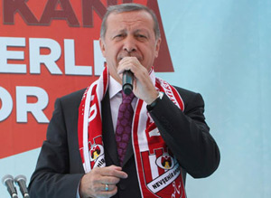 Cumhurbaşkanı Erdoğan'dan Selahattin Demirtaş'a pop star benzetmesi