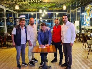 Çiftlikköy Belediyespor Yalçın Tokay’la Anlaştı