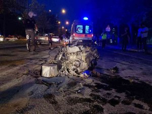 Tekirdağ’da Otomobil Üst Geçide Çarptı: 6 Yaralı