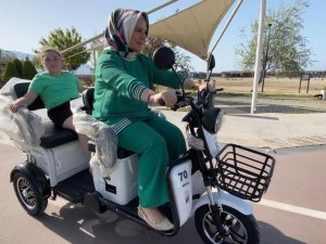 Vali Sonel, Sözünü Tuttu