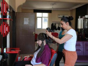 Tunceli Halk Eğitim Merkezinde Binlerce Kişiye Kurs Veriliyor