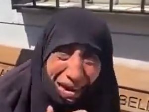 Suriyeli Yaşlı Kadına Tekmeli Saldırı