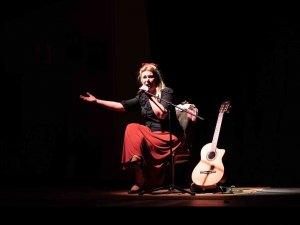 Sumru Yavrucuk İzleyiciyle Buluştu