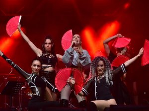 Deü Bahar Şenlikleri, Büyük Coşkuya Sahne Oldu