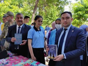 Hassa’da "Kitap Fuarı" Açıldı