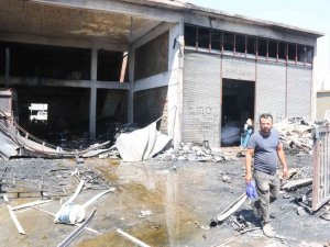 Geri Dönüşüm Malzemelerinin Bulunduğu Dükkanda Çıkan Yangın Korkuttu