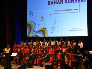 Anadolu Üniversitesi’nde Öğrencilerin Bahar Konseri