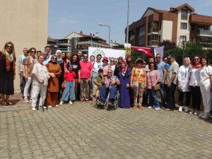 Ms Hastalığına Farkındalık Oluşturmak İçin Fidan Diktiler