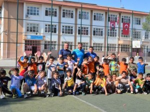 Yunusemre’de Futbol Yetenek Taramaları Devam Ediyor