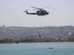 Sahil Güvenlik’ten Nefes Kesen Kurtarma Tatbikatı