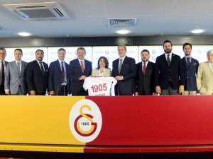 Gsyi̇ad, Galatasaray Erkek Voleybol Takımı’na Forma Sponsoru Oldu