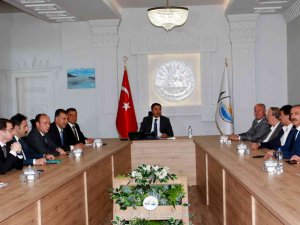 İ̇lçe Belediye Başkanları Bir Araya Geldi