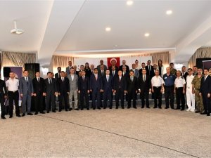 Düzensiz Göçü Önleme Toplantısı: 3 İlin Valisi Ve Asayiş Birimleri Çözüm Ve Öneri Masası Oluşturdu