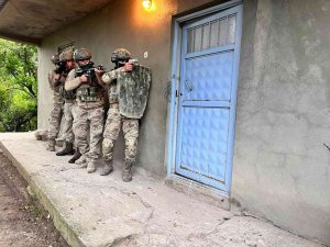 Pkk/kck Terör Örgütüne Operasyon: 12 Gözaltı