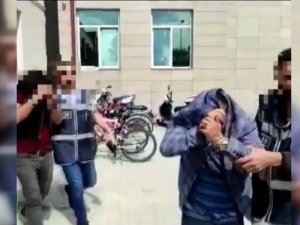 Kendilerini Polis Olarak Tanıtıp Dolandırıcılık Yapan 2 Kişi Tutuklandı
