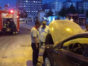 Seyir Halindeyken Alev Aldı, Faciayı İtfaiye Ekibi Engelledi