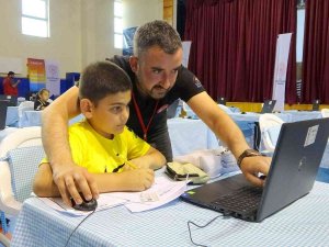 Öğrenciler Deneyap Teknoloji Atölyesi’nde Eğitim Almak İçin Yarışıyor
